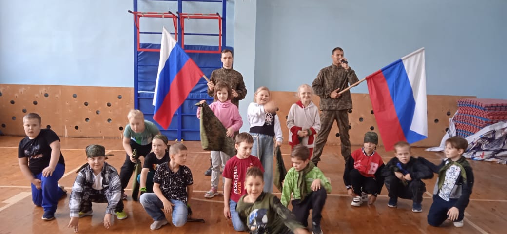 28.05 День здоровья и спорта. Спортивно патриотическая программа &amp;quot;Я русский&amp;quot;..