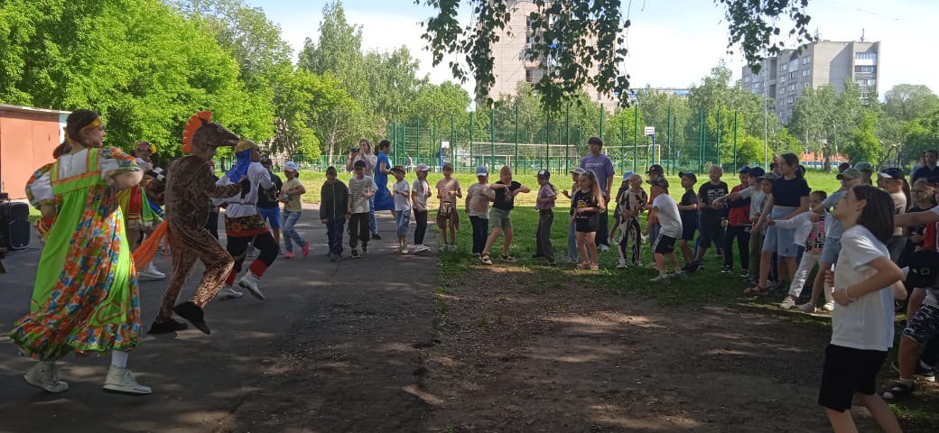 02.06. День творчества Развлекательная  программа &amp;quot;Лето на старт&amp;quot; Кружок &amp;quot;Шахматы&amp;quot;.