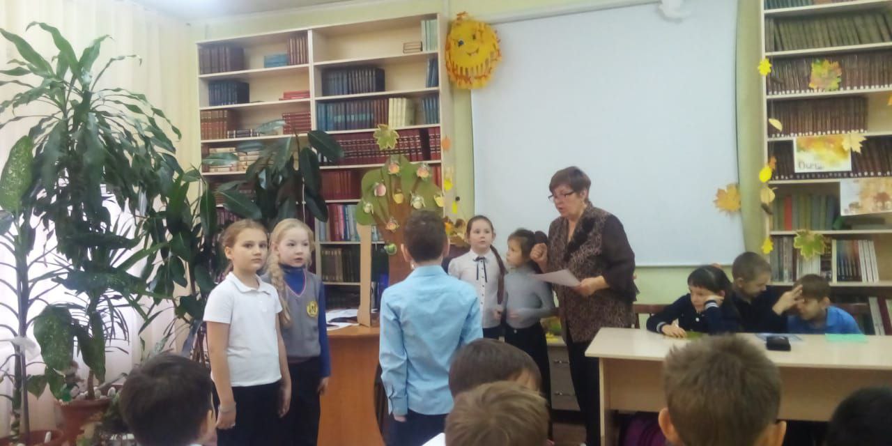 Педагог-библиотекарь Королькова Н.И. 14 ноября провела «День Добра» во 2 «в» классе..