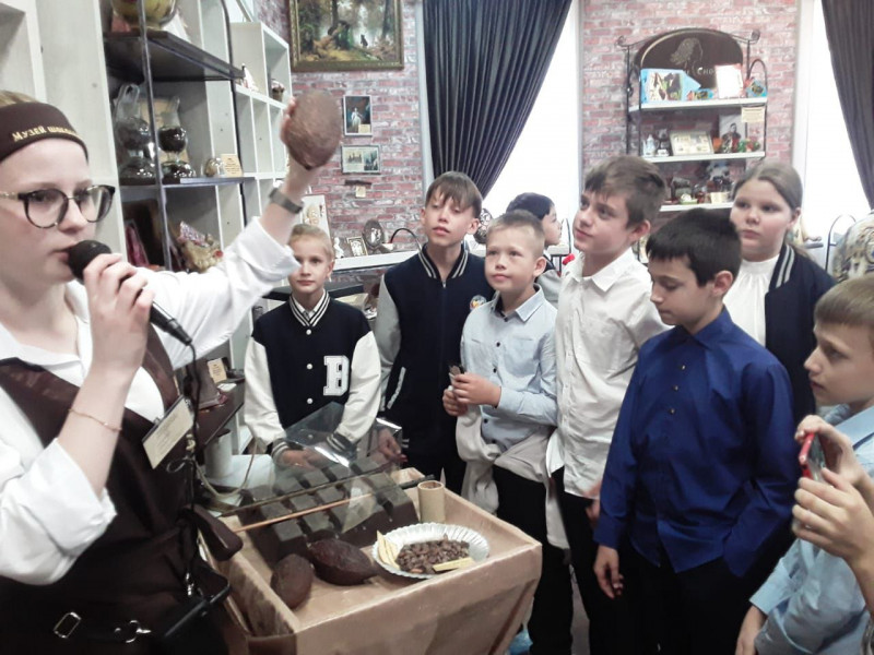 20.10.2023г. 4в класс посетили музей шоколадного мастерства.